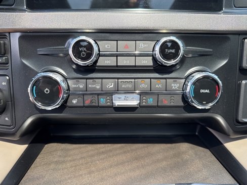 New 2026 Ford F250 Platinum image 18