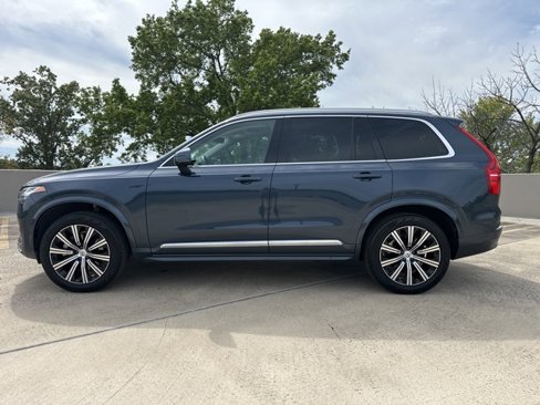 Certified 2025 Volvo XC90 B5 Core image 5