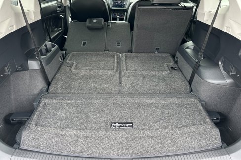 Used 2022 Volkswagen Tiguan SE image 17