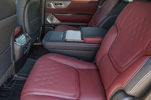 New 2026 INFINITI QX80 Autograph w/ Premium Cargo Package image 25