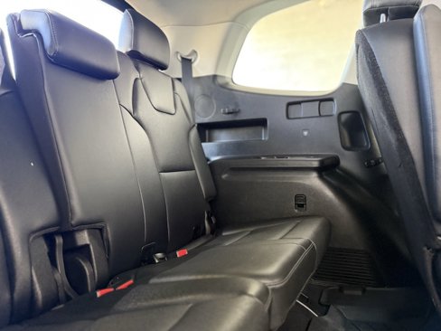 Used 2023 Kia Telluride EX w/ EX Captain's Chair Package image 51
