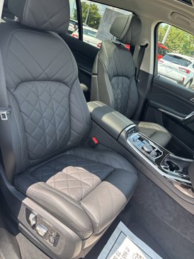 Used 2024 BMW X7 xDrive40i image 24
