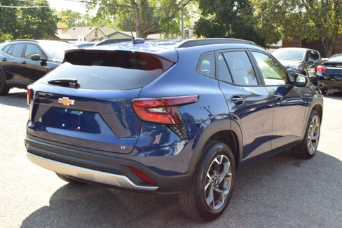 Used 2024 Chevrolet Trax LT w/ Driver Confidence Package image 7