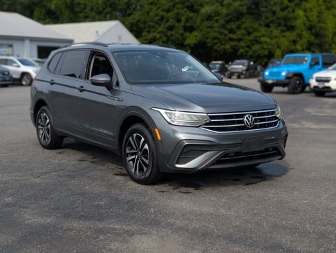 Used 2022 Volkswagen Tiguan S image 11