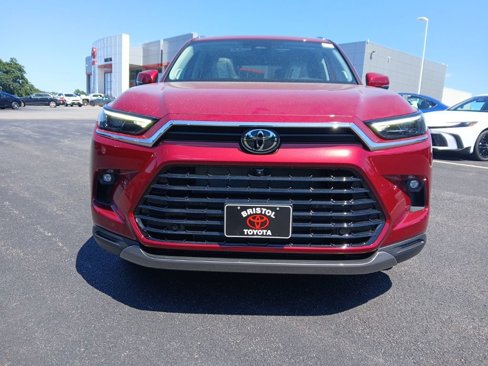 New 2025 Toyota Grand Highlander FWD image 17