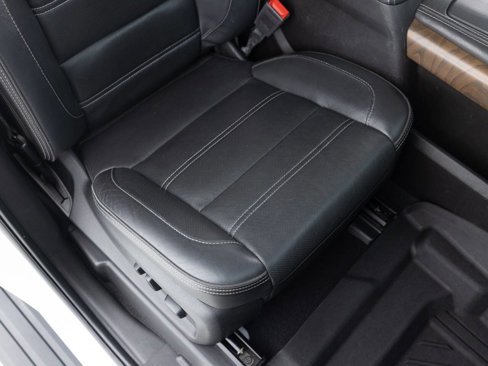 Used 2020 GMC Yukon XL Denali w/ Denali Premium Package image 29