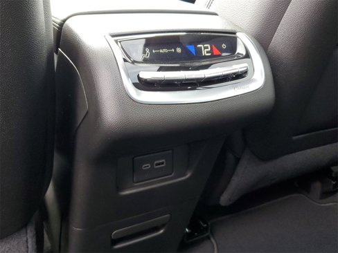 New 2025 Cadillac XT6 Luxury image 21