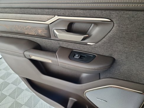 New 2025 RAM 1500 Limited image 23