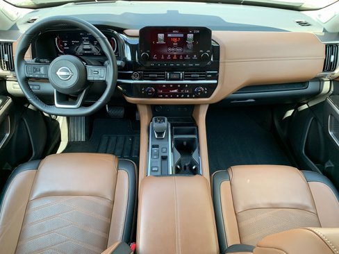 Used 2024 Nissan Pathfinder Platinum w/ Cargo Package image 15