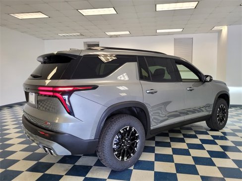 New 2026 Chevrolet Traverse Z71 w/ Enhanced Driving Package image 12