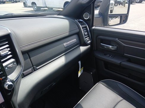 New 2026 RAM 2500 Laramie image 40