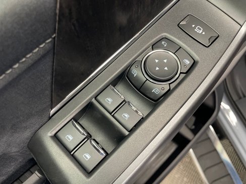 New 2026 Ford F250 Lariat image 16