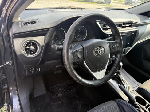 Used 2017 Toyota Corolla SE image 9
