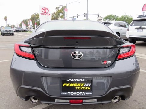 New 2025 Toyota GR86 Premium image 10