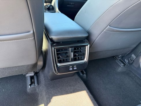Used 2025 Toyota Crown XLE image 24