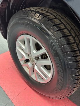 Used 2018 Nissan Frontier SV image 40
