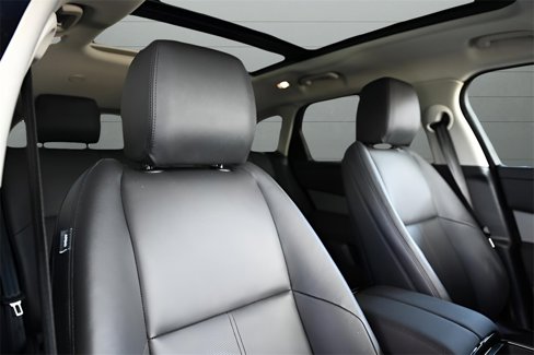 Used 2024 Land Rover Range Rover Velar S image 32