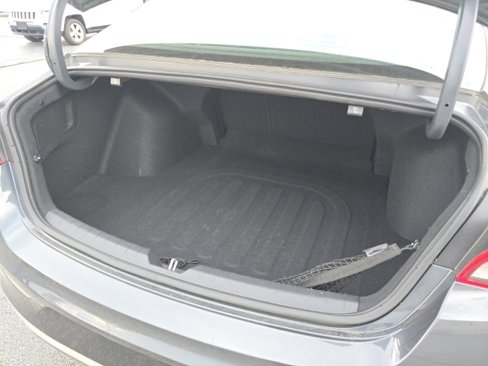 Used 2022 Kia K5 LXS image 13