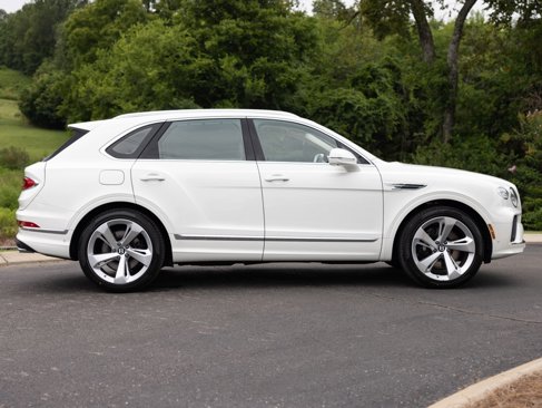 New 2025 Bentley Bentayga image 12