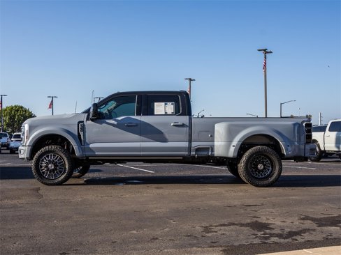 Used 2025 Ford F450 Platinum w/ Platinum Plus Package image 7