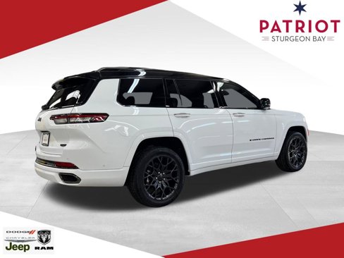 New 2025 Jeep Grand Cherokee L Summit w/ Advanced Protech Group IV image 5