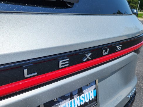 New 2025 Lexus TX 500h AWD image 7