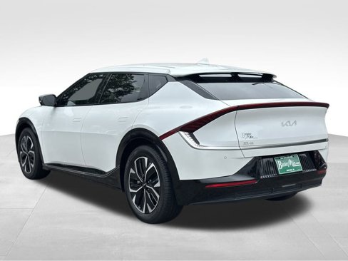 Used 2022 Kia EV6 Wind image 10