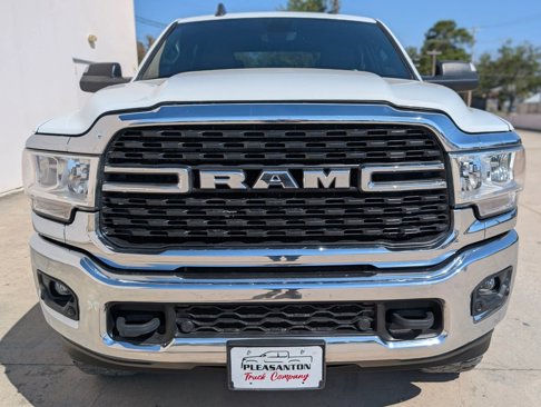 Used 2022 RAM 2500 Big Horn w/ Level 1 Equipment Group image 4
