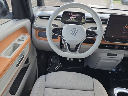 New 2025 Volkswagen ID. Buzz 1st Edition image 13