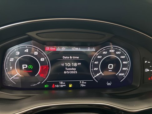 New 2025 Audi RS Q8 performance image 29