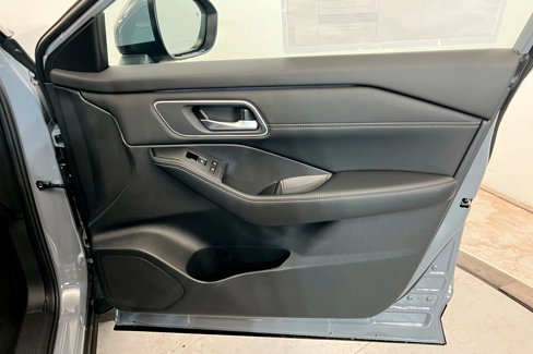 New 2025 Nissan Rogue Platinum w/ Platinum Premium Package image 23