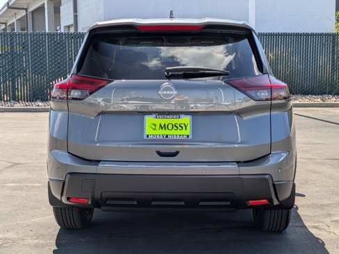 New 2026 Nissan Rogue SV image 8