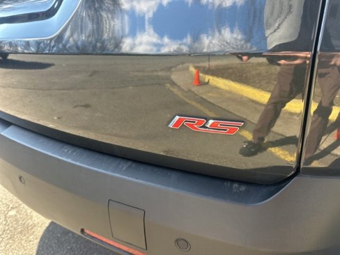 Used 2021 Chevrolet Traverse RS image 38