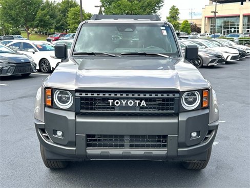Used 2025 Toyota Land Cruiser image 9