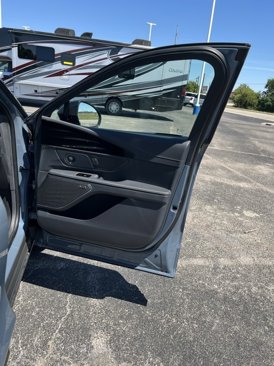 New 2025 Lincoln Nautilus Premier w/ Equipment Group 102A image 17