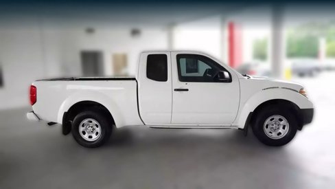 Used 2018 Nissan Frontier S image 4