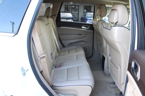 Used 2014 Jeep Grand Cherokee Overland w/ Trailer Tow Group IV image 20