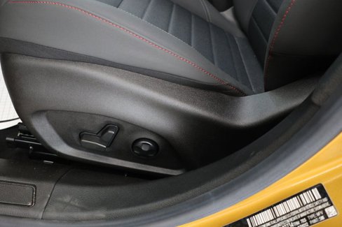 Used 2024 Dodge Hornet R/T w/ R/T Blacktop Package image 11
