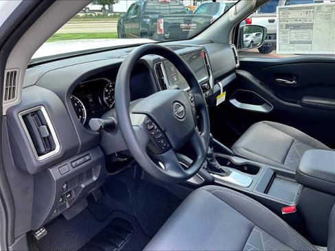 Certified 2025 Nissan Frontier SV image 8
