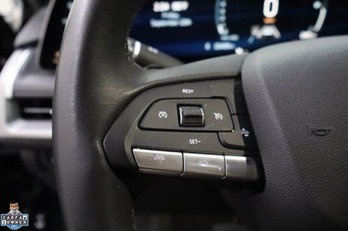 Used 2025 Cadillac XT4 Premium Luxury image 17