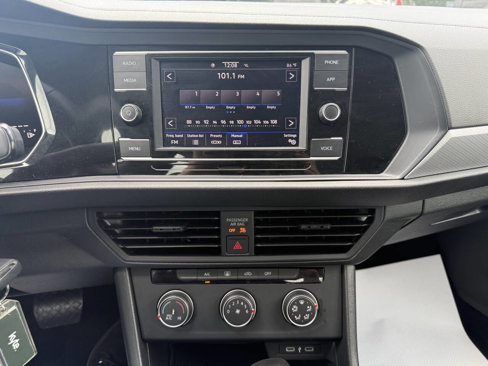 Used 2024 Volkswagen Jetta S image 27