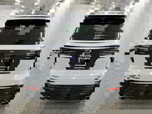 New 2026 Chevrolet Traverse RS w/ LPO, Floor Liner Package image 5