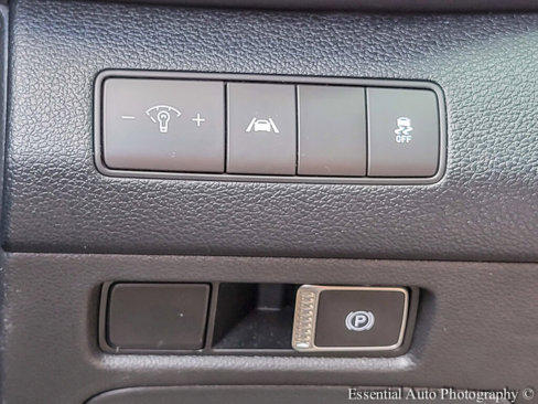 Used 2023 Hyundai Santa Fe SE image 16