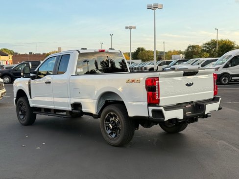 New 2026 Ford F350 4x4 SuperCab Super Duty image 3