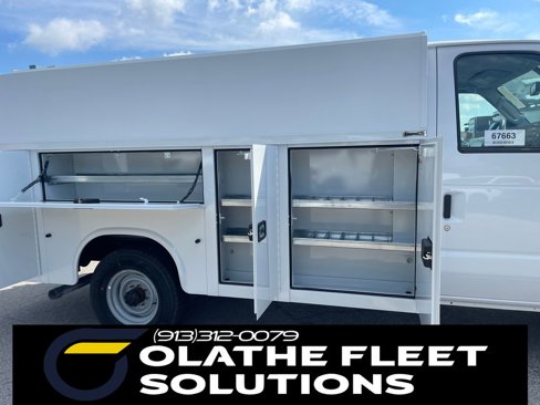 New 2026 Ford E-350 and Econoline 350 Super Duty w/ Power Equipment Group image 10