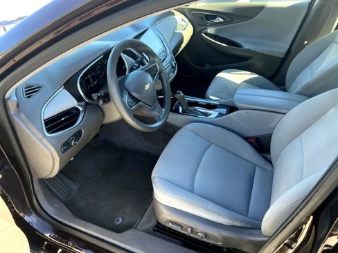 Used 2020 Chevrolet Malibu LT image 9