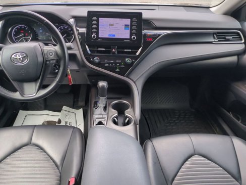 Used 2023 Toyota Camry SE image 14