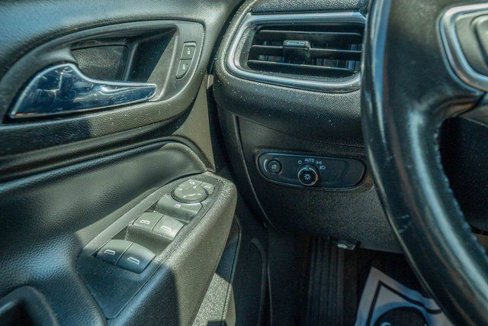 Used 2019 Chevrolet Equinox LT image 18