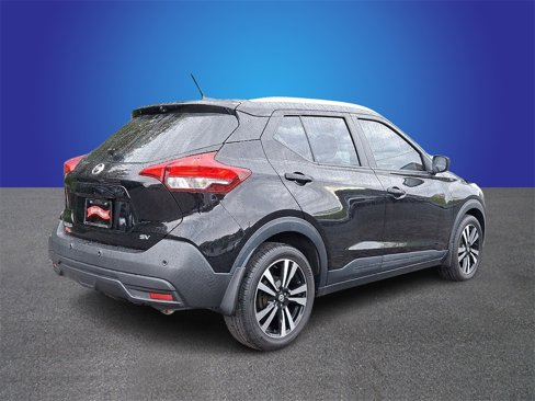 Used 2020 Nissan Kicks SV image 4