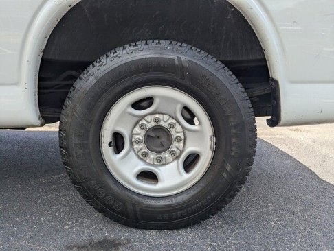 Used 2019 Chevrolet Express 2500 w/ Driver Convenience Package image 20